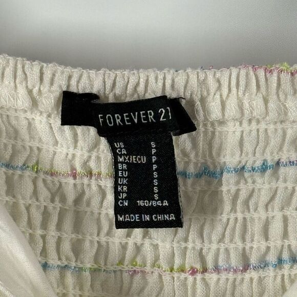 B45.  Forever 21 Front Tie Crop Linen top Size Small - Picture 3 of 7